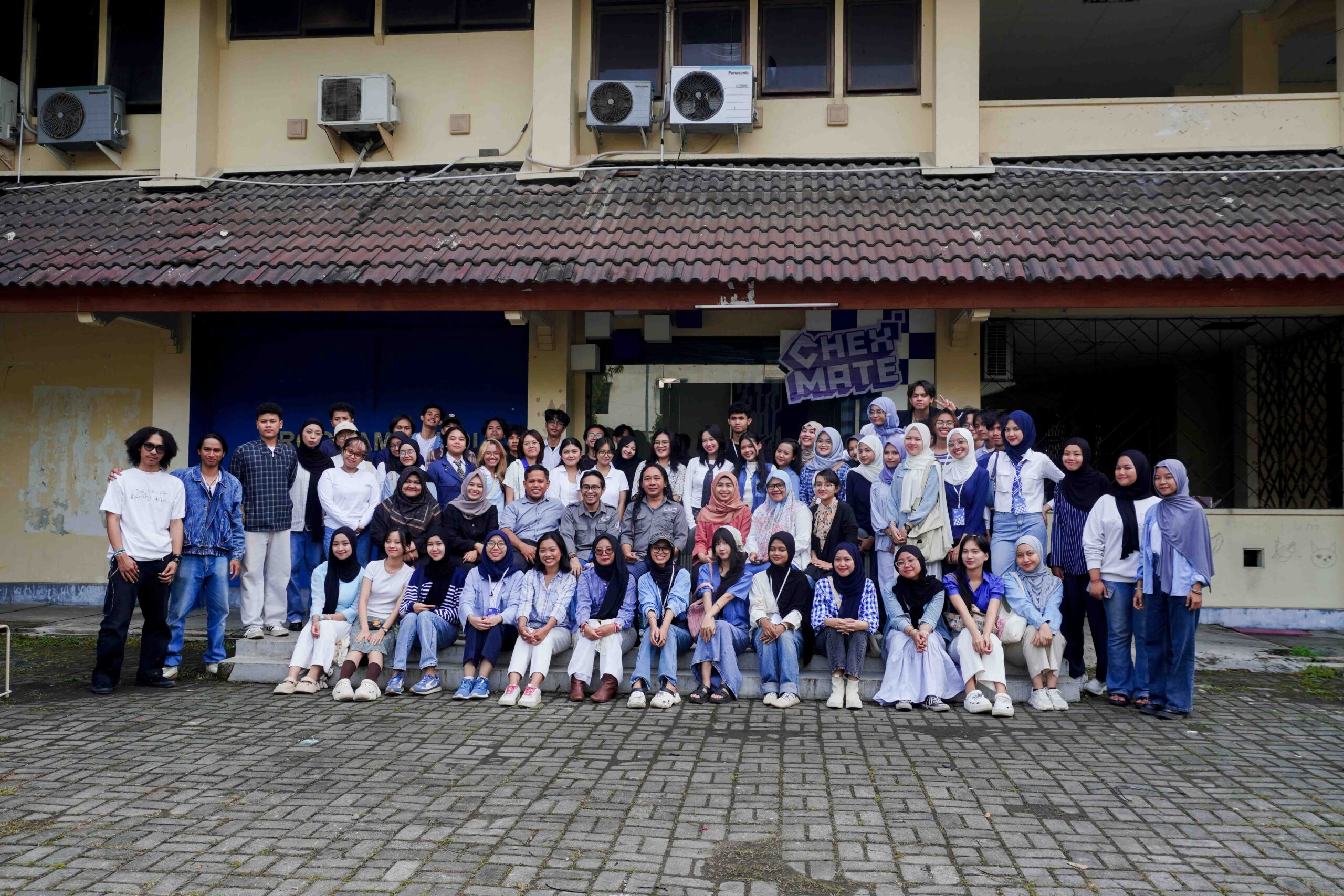Pameran "CHEXMATE"